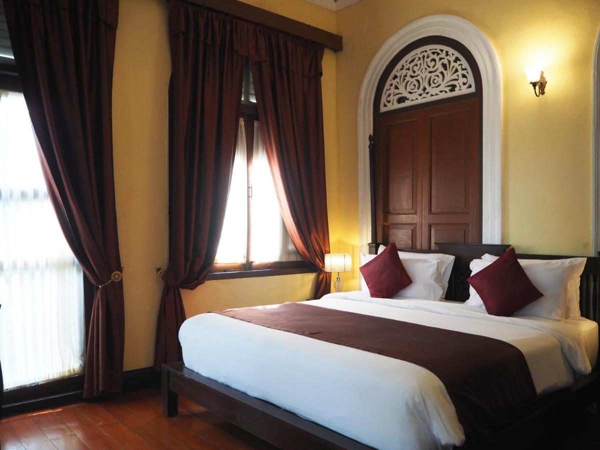 Praya Palazzo (Adults Only) Hotel Банкок Екстериор снимка